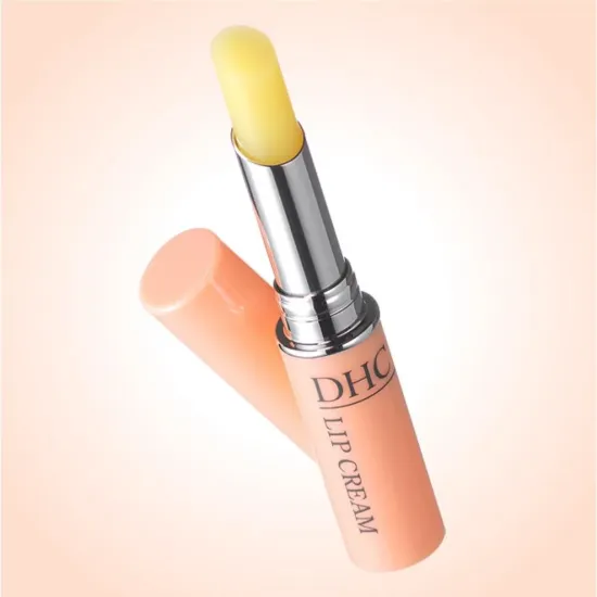 DHC مرطب شفاه ياباني بمستخلص زيت الزيتون (1.5 مل) DHC مرطب شفاه ياباني بمستخلص زيت الزيتون (1.5 مل)