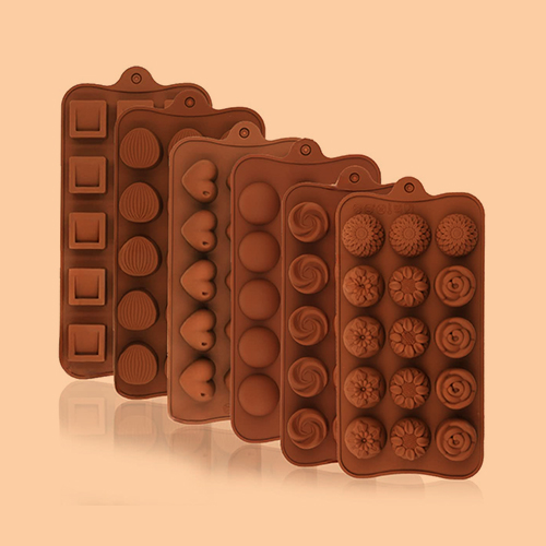 Mold chocolate