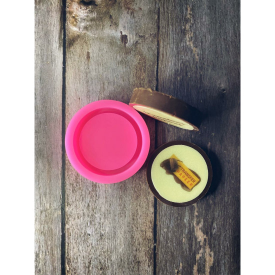 قالب و قاعده اكريلك قياس : 3.5*3.5 + برواز واحد سيلكون 