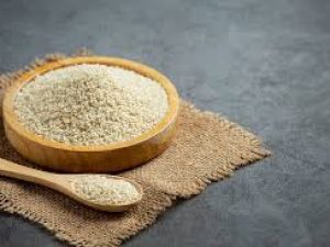 فوائد السمسم الأبيض وأهم استخداماته