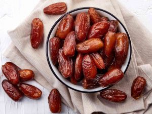 الفوائد الغذائية لتمر الخلاص: معزز للطاقة الطبيعية ومحسن للصحة