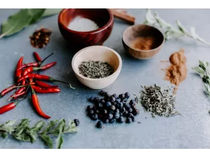 أشهر التوابل والأعشاب المستخدمة في المطبخ الرمضاني السعودي