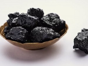 ما هو الشيلاجيت (الموميان)؟ وما أهم فوائده للصحة العامة