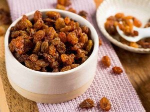 الفوائد الصحية للزبيب