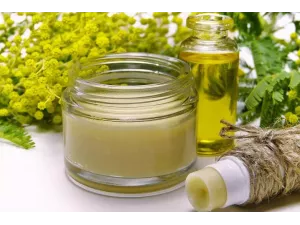 الفازلين الطبيعي: حل متعدد الأغراض للعناية بالبشرة الفازلين الطبيعي: حل متعدد الأغراض للعناية بالبشرة