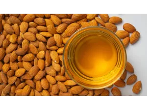 الفرق بين زيت اللوز المر وزيت اللوز الحلو: أيهما تختار؟