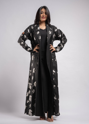 عباية كريب أسود مشجر