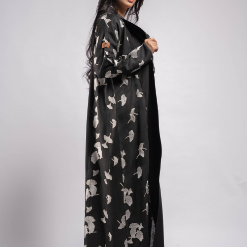 عباية كريب أسود مشجر