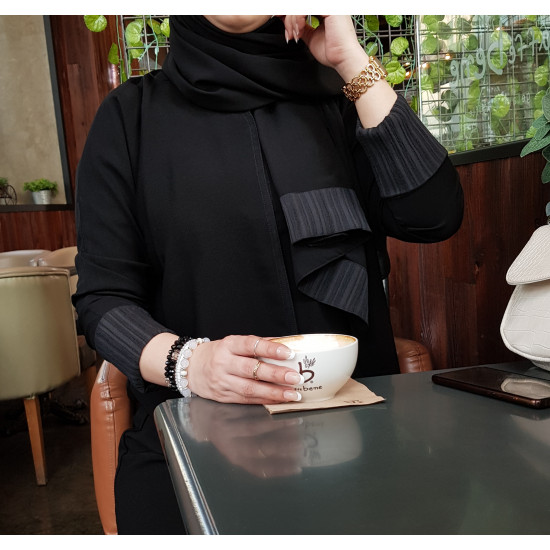 عباية 00239 يومية بخامة كريب ملكي سواد فاحم 