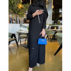 عباية 00411 يومية وعملية بخامة الكريب المقلم