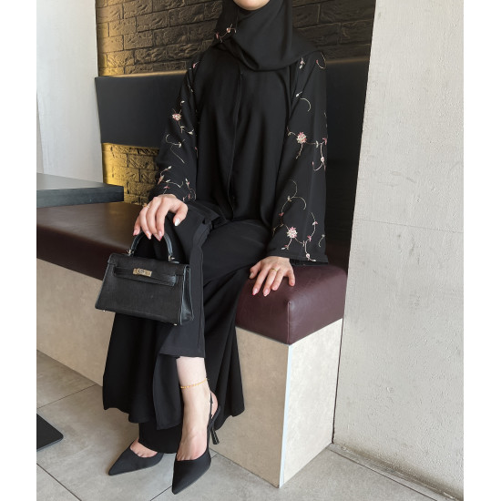 عباية 00444 مطرزة