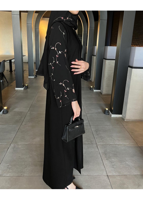 عباية 00444 مطرزة