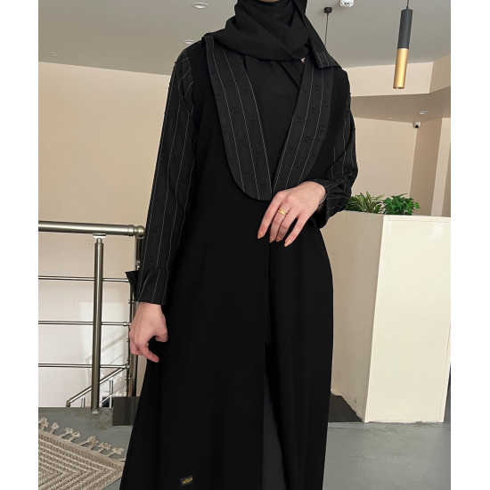 عباية 00466 رسمية ومناسبة للدوامات بخامة كريب سواد فاحم 