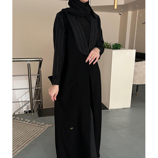 عباية 00466 رسمية ومناسبة للدوامات بخامة كريب سواد فاحم 