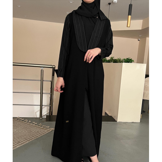 عباية 00466 رسمية ومناسبة للدوامات بخامة كريب سواد فاحم 
