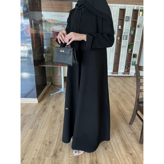 عباية  00477 سادة بقصة كلوش كريب ملكي سواد فاحم 