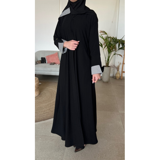 عباية  00531 عملية بكم مقلوب أسود وأبيض
