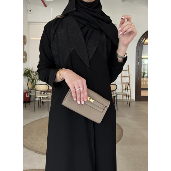 عباية  00561 رسمية وعملية القماش كريب ملكي 