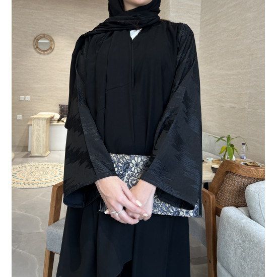 عباية  00570 مميزة وأنيقة بأكمام الجاكار الأسود