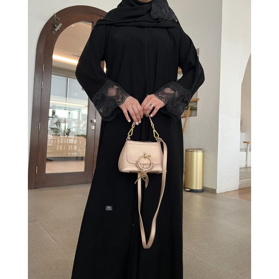عباية  00620 أنيقة ورسمية بخامة كريب سواد فاحم