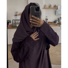 عباية  00618 أنيقة وعملية باللون الموف الغامق