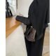 عباية 00619 أنيقة وعملية بكم ركامة مطرز بالأسود