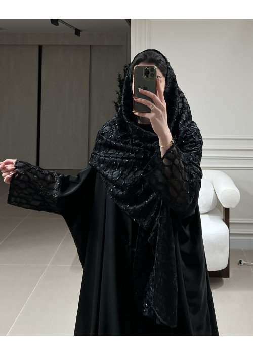 عباية بقصة بحريني بخامة كريب على حرير مناسب للصيف