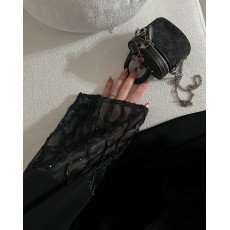 عباية بقصة بحريني بخامة كريب على حرير مناسب للصيف