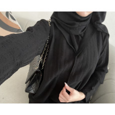 عباية  00618 يومية وعملية بخامة كريب أسود 