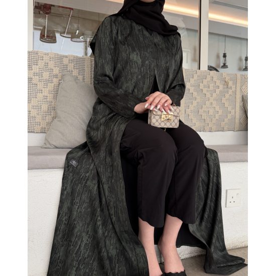 عباية  00643 صيفية بخامة كريب حرير