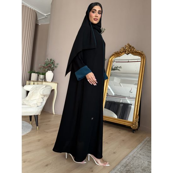 عباية  00658أنيقة وناعمة بقصه A 