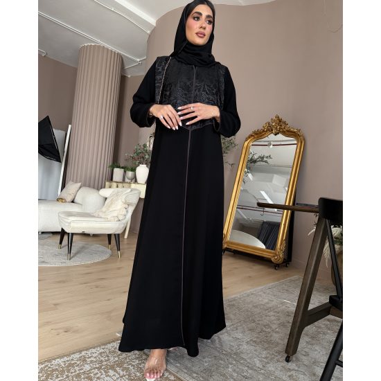 عباية  00660أنيقة ورسمية بخامة كريب سواد فاحم