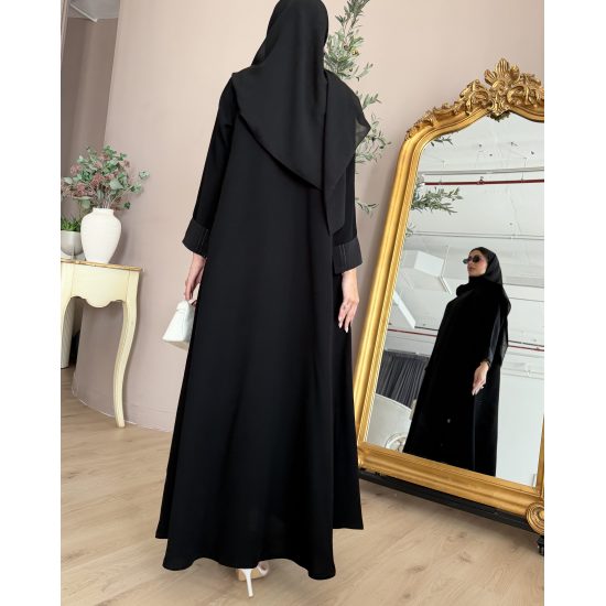 عباية  00662 أنيقة ورسمية بخامة كريب سواد فاحم