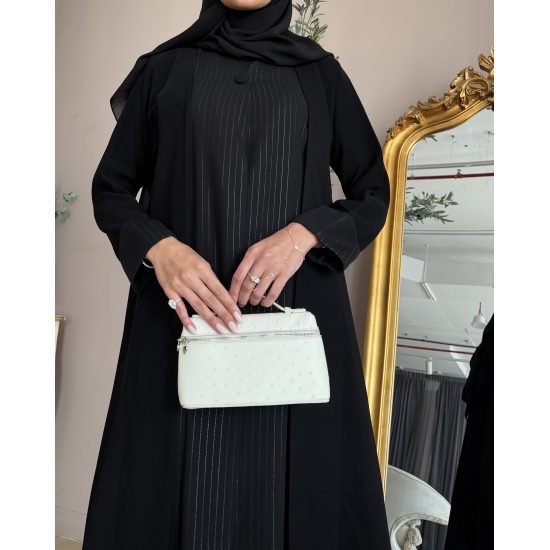 عباية  00662 أنيقة ورسمية بخامة كريب سواد فاحم