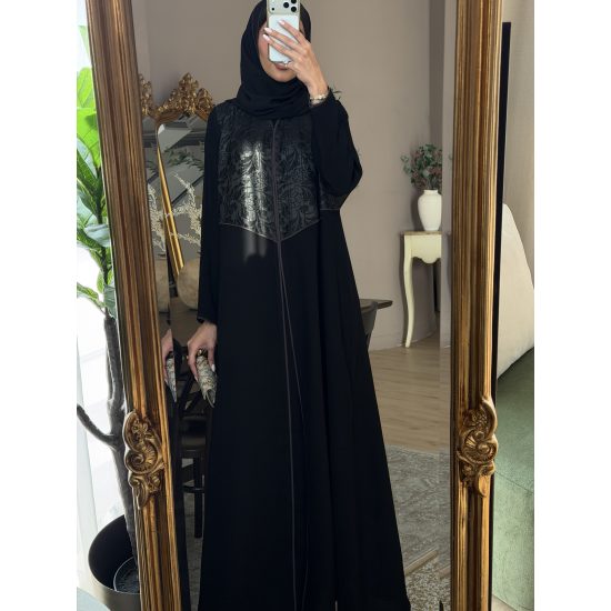 عباية  00660أنيقة ورسمية بخامة كريب سواد فاحم