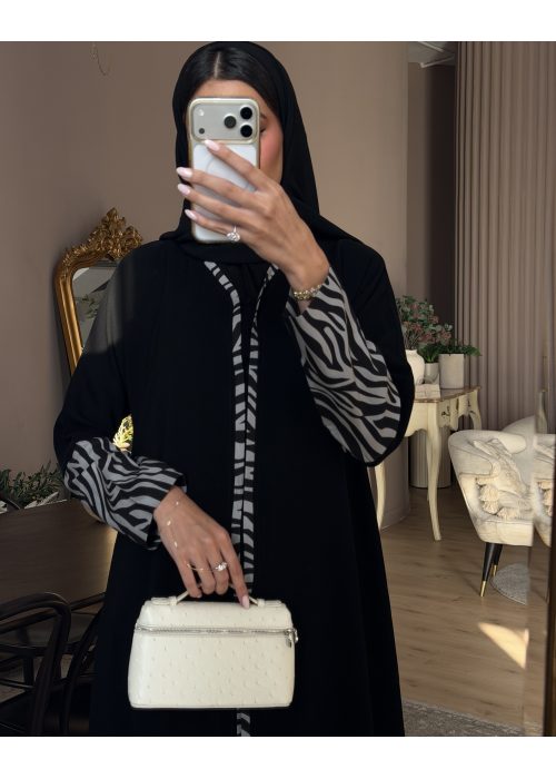 عباية  00665 أنيقة وناعمة بقصه A 