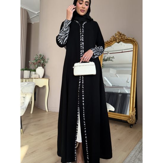 عباية 00665 أنيقة وناعمة بقصه A عباية 00665 أنيقة وناعمة بقصه A