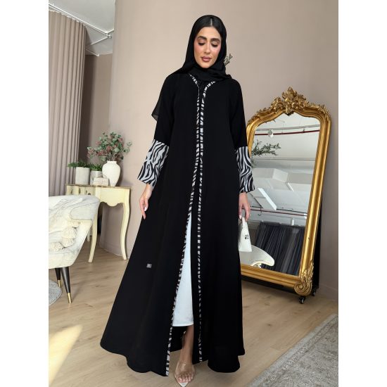 عباية 00665 أنيقة وناعمة بقصه A عباية 00665 أنيقة وناعمة بقصه A