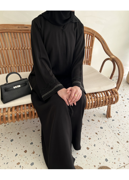 عباية 00434 مطرزة