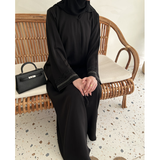 عباية 00434 مطرزة
