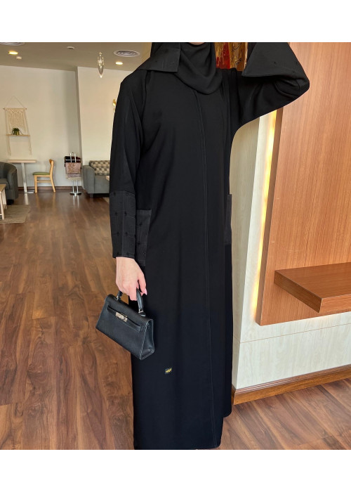 عباية 00462 عملية مع جيوب أمامية