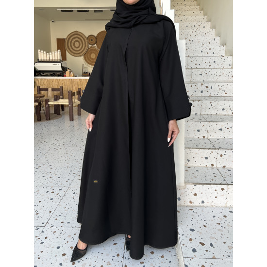 عباية 00487 سادة كلوش بقماش كريب واقف