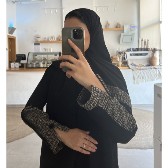 عباية  00553 يومية وعملية بخامة كريب ملكي 