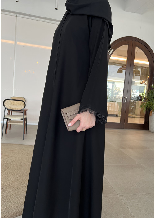 عباية  00571 كريب سواد فاحم بقصة نص كلوش 