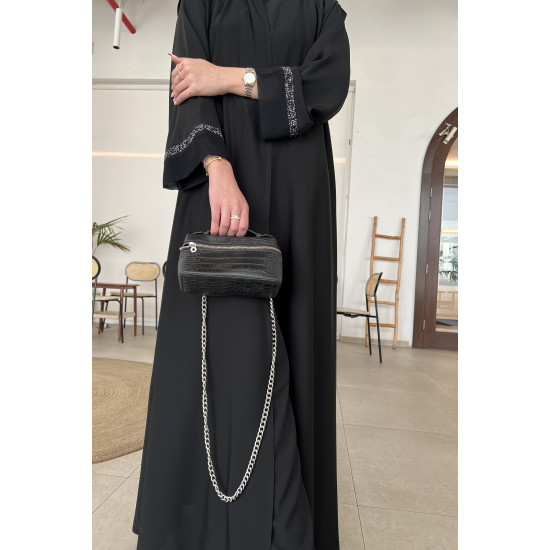 عباية  00579 أنيقة مع شك وتطريز على الأكمام والطرحة