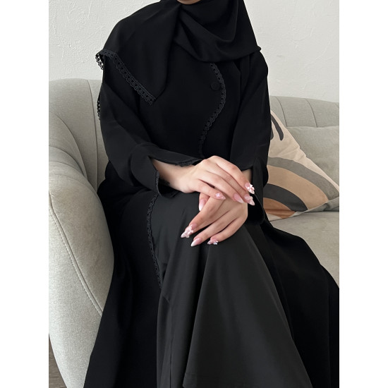 عباية  00615 ناعمة وعملية بخامة كريب سواد فاحم