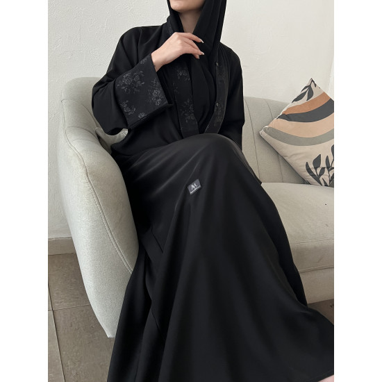 عباية  00617 أنيقة وناعمة بقصه A 