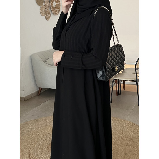 عباية  00618 يومية وعملية بخامة كريب أسود 