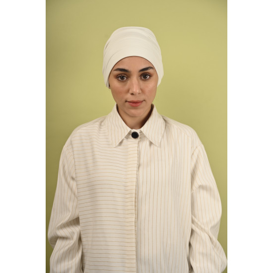 توربان من قطعتين باللون الاوف وايت