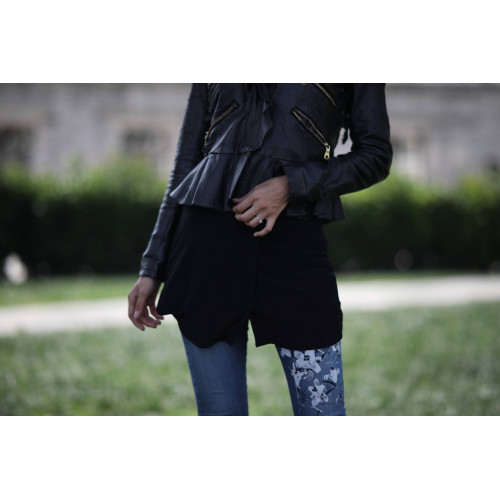 تنورة على شكل قميص